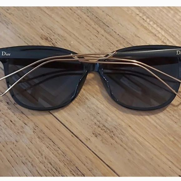 Dior Black and Gold Oversized Sunglasses - Picture 10 of 13